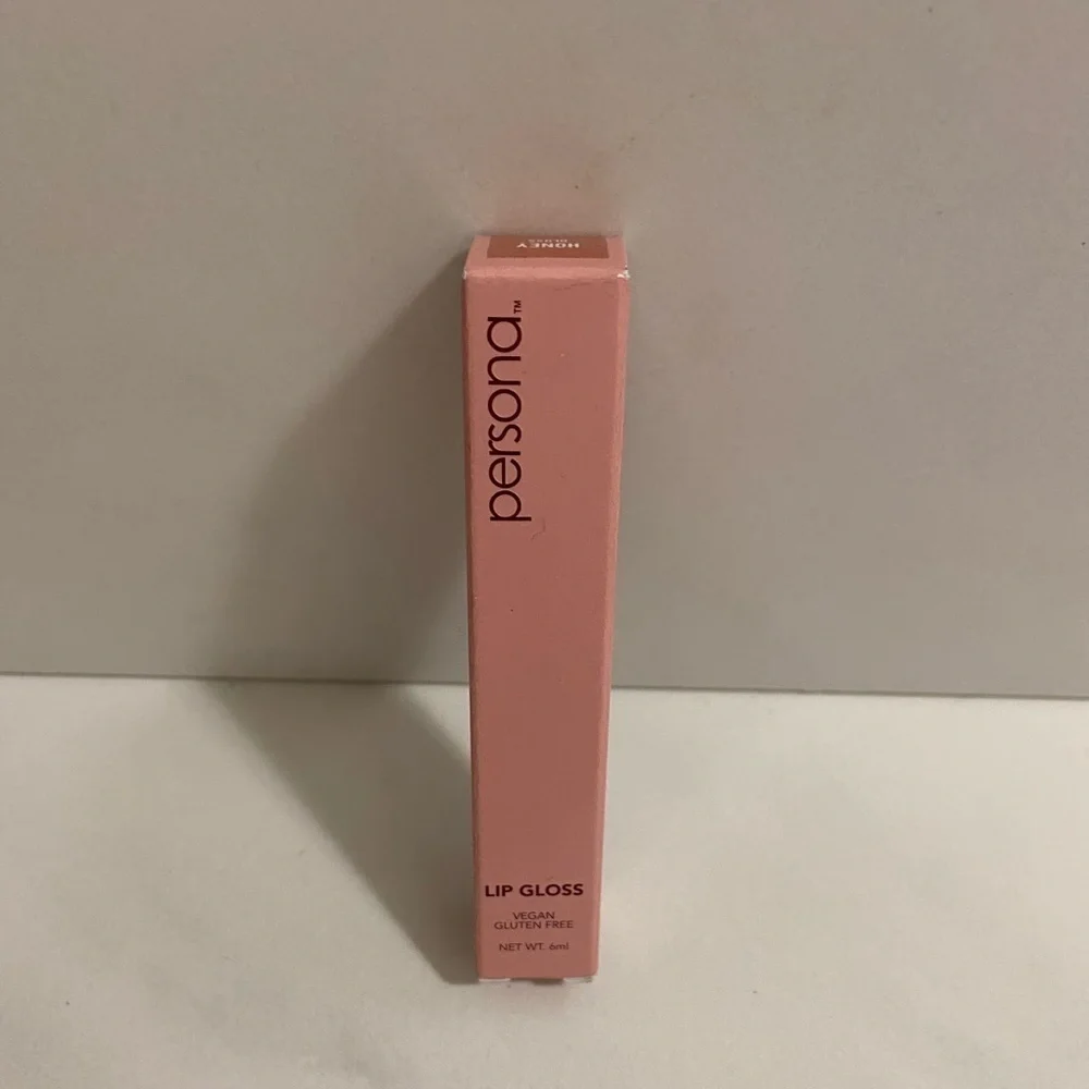2 for $15 or 3 for $20 persona lip gloss - Honey